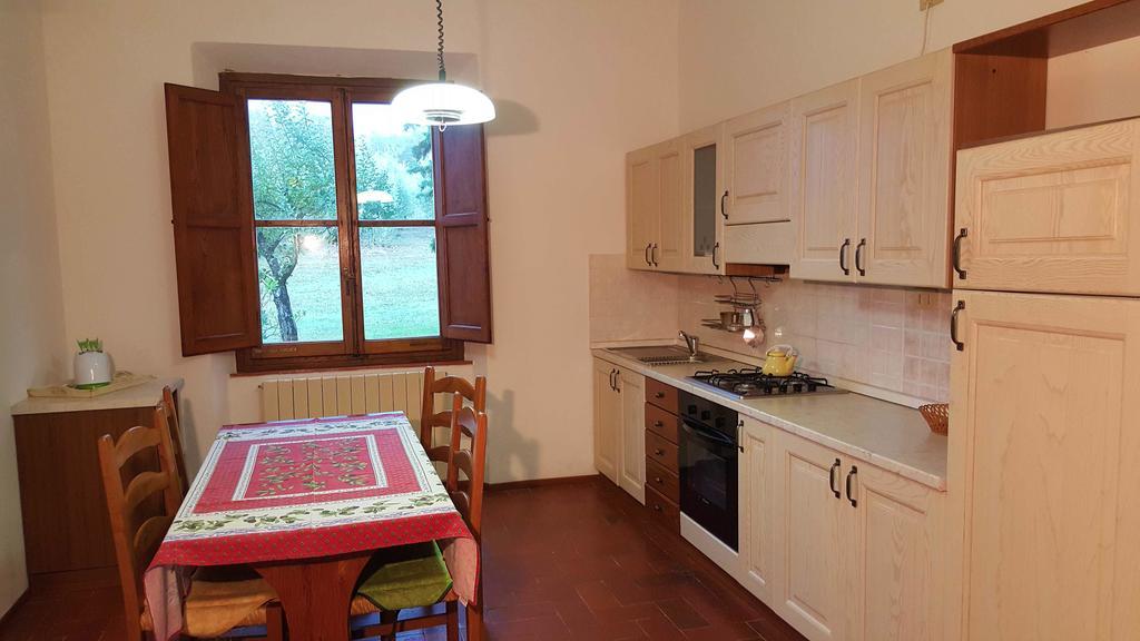 Holiday House Le Selvole رادا إنْ كيانتي الغرفة الصورة